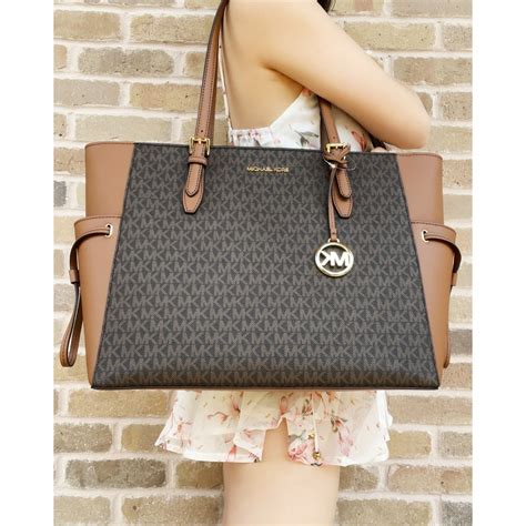 michael kors bag and purse set|Michael Kors purses price.